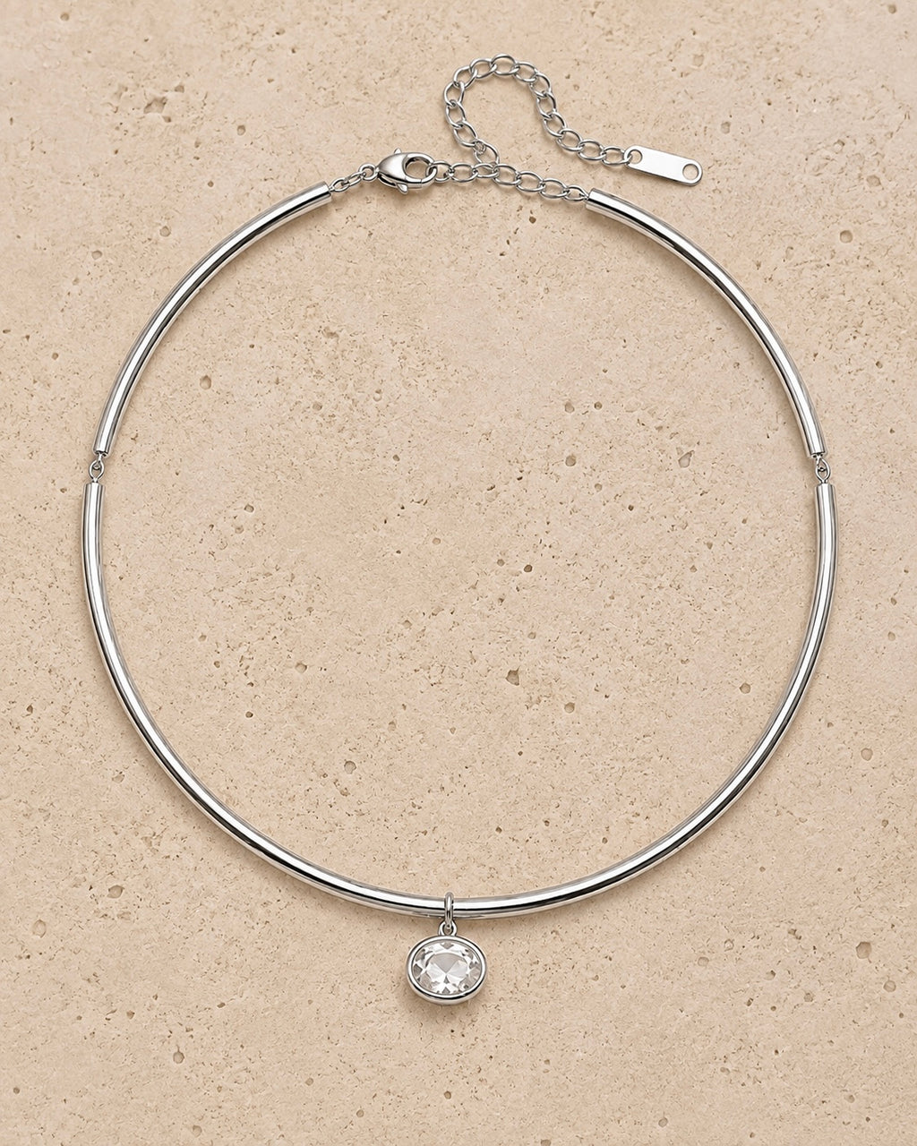 The Collar Necklace