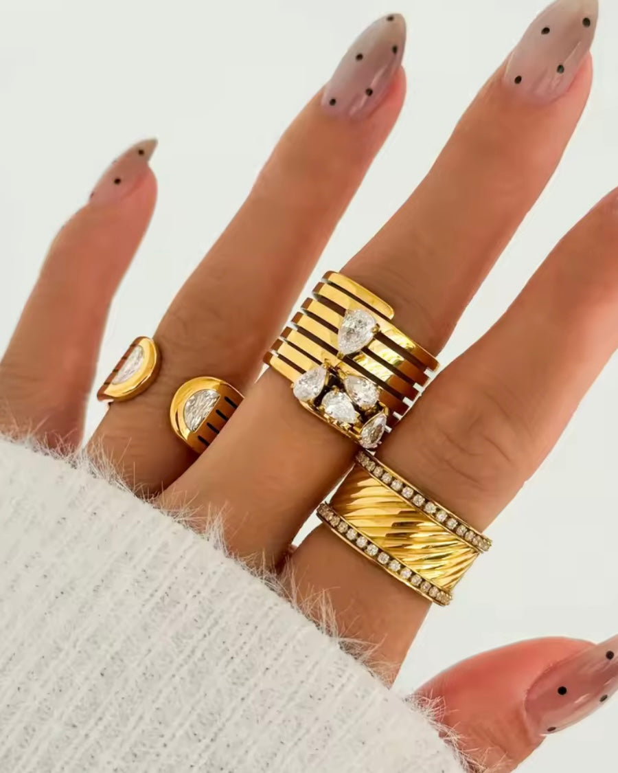 Vivienne Ring